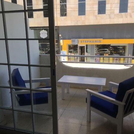 Modern Apartment In Paphos Town Centre Zewnętrze zdjęcie